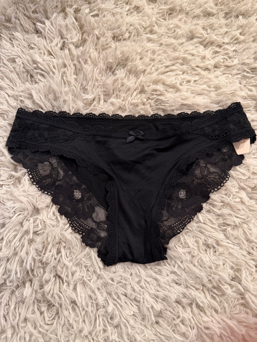 NWT 2014 Victoria's Secret Silky Soft Dream Angels Lace Cheekini Panty X-Small
